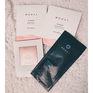 Monat Be Gentle Skin Care with Shampoo Sample